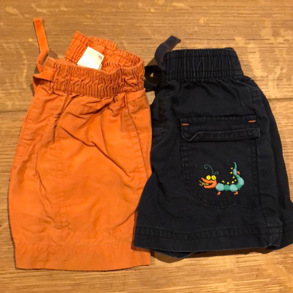 2 pairs of newborn shorts